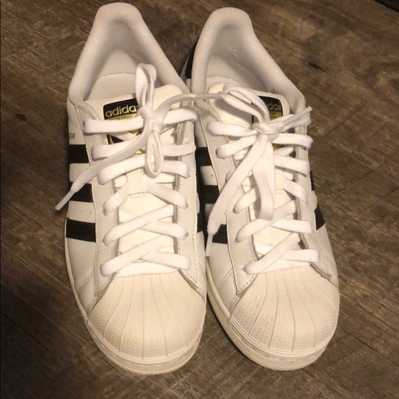 Adidas Superstar Shoes - Picture 3 of 8